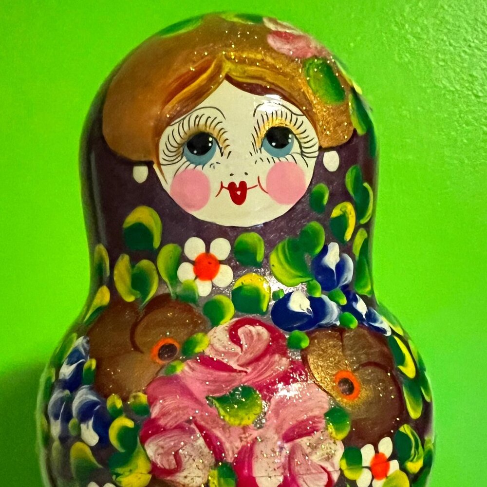 🎨 Hand-Painted Czech Nesting Doll – 5-Piece Matryoshka from Czechia – Folk Art